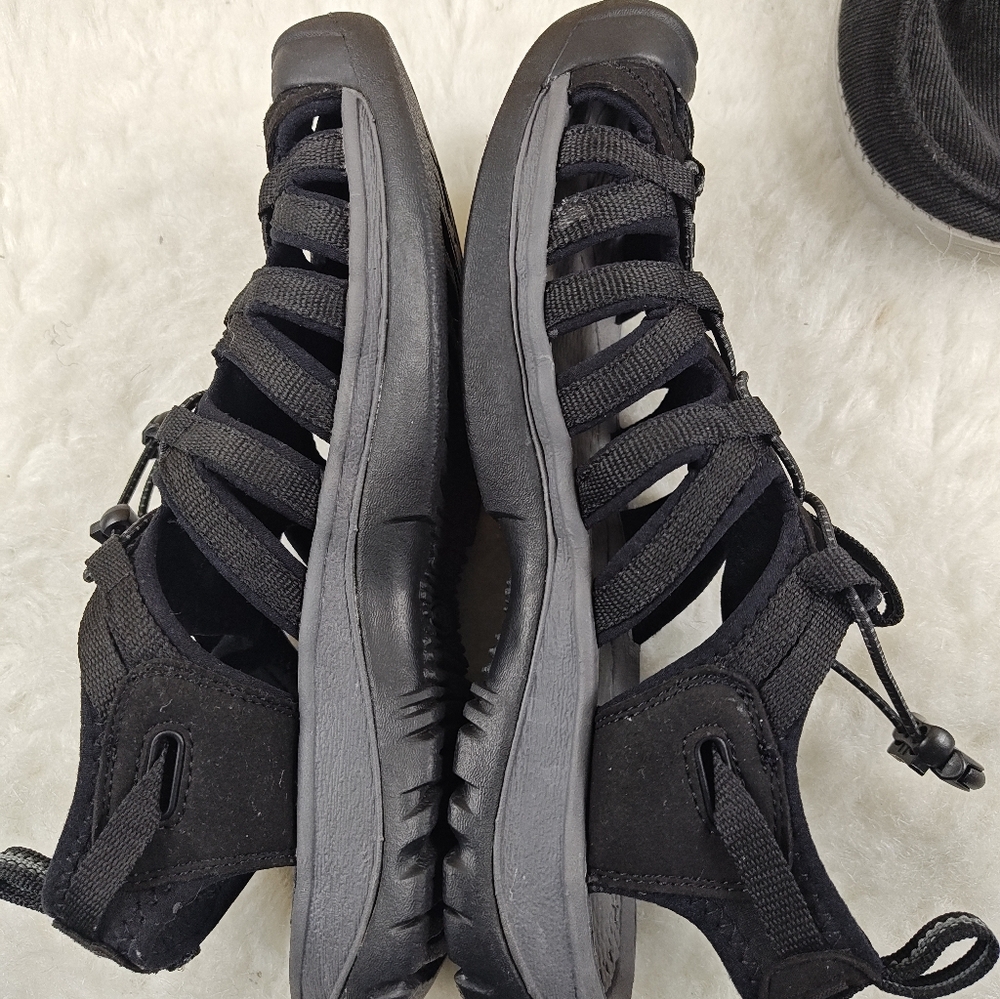 KEEN Black & Gray Sport Sandals Waterproof Hiking Sandals Women's size 9.5 - Picture 9 of 11